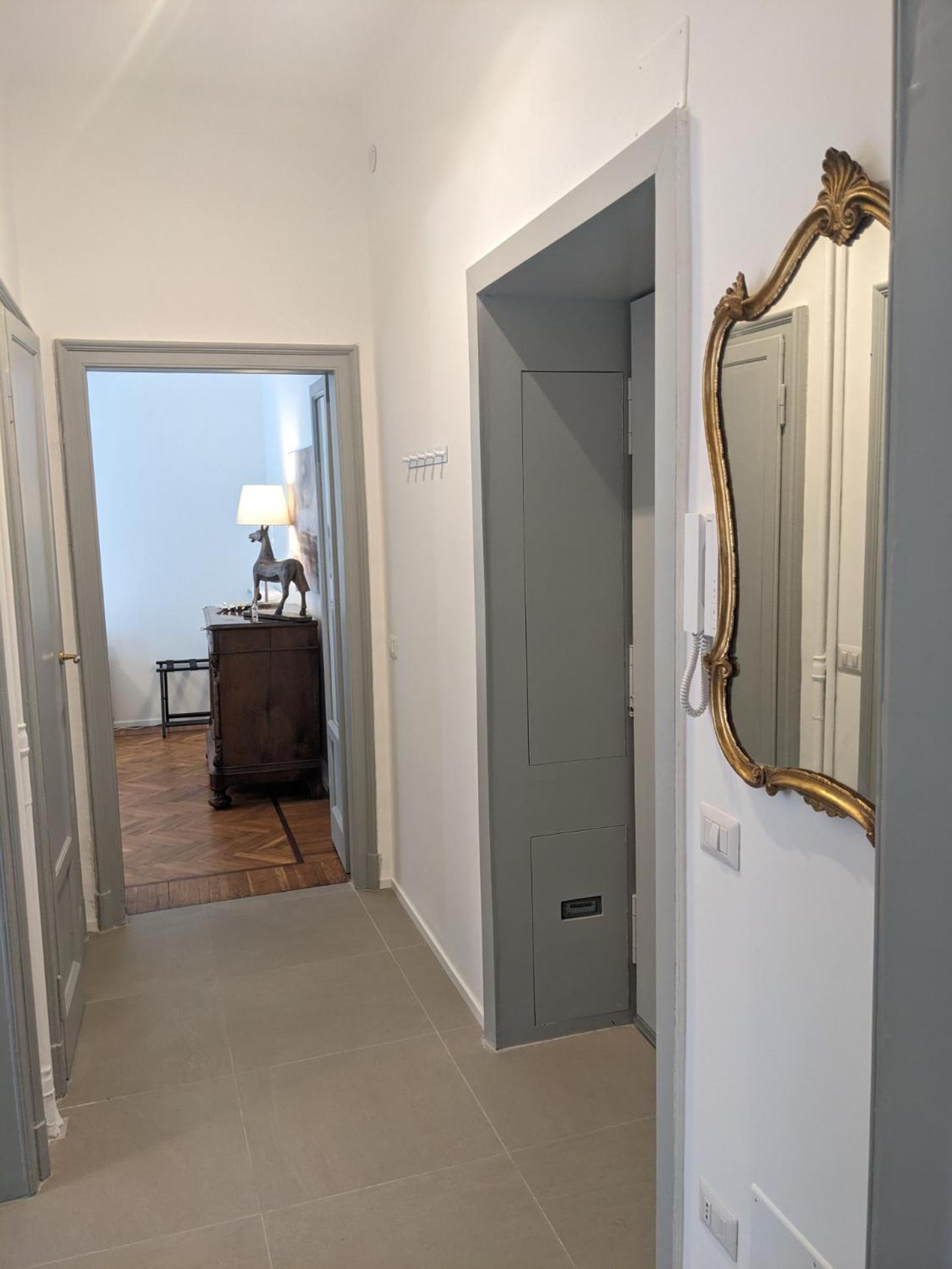 الشقق الفندقية ميلانفي  Art Around In Monti House المظهر الخارجي الصورة